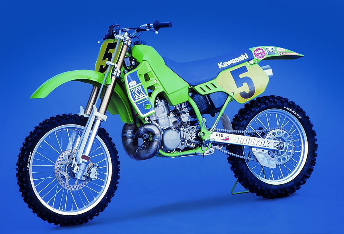 Kawasaki KX500: uma moto que você precisa pilotar antes de morrer