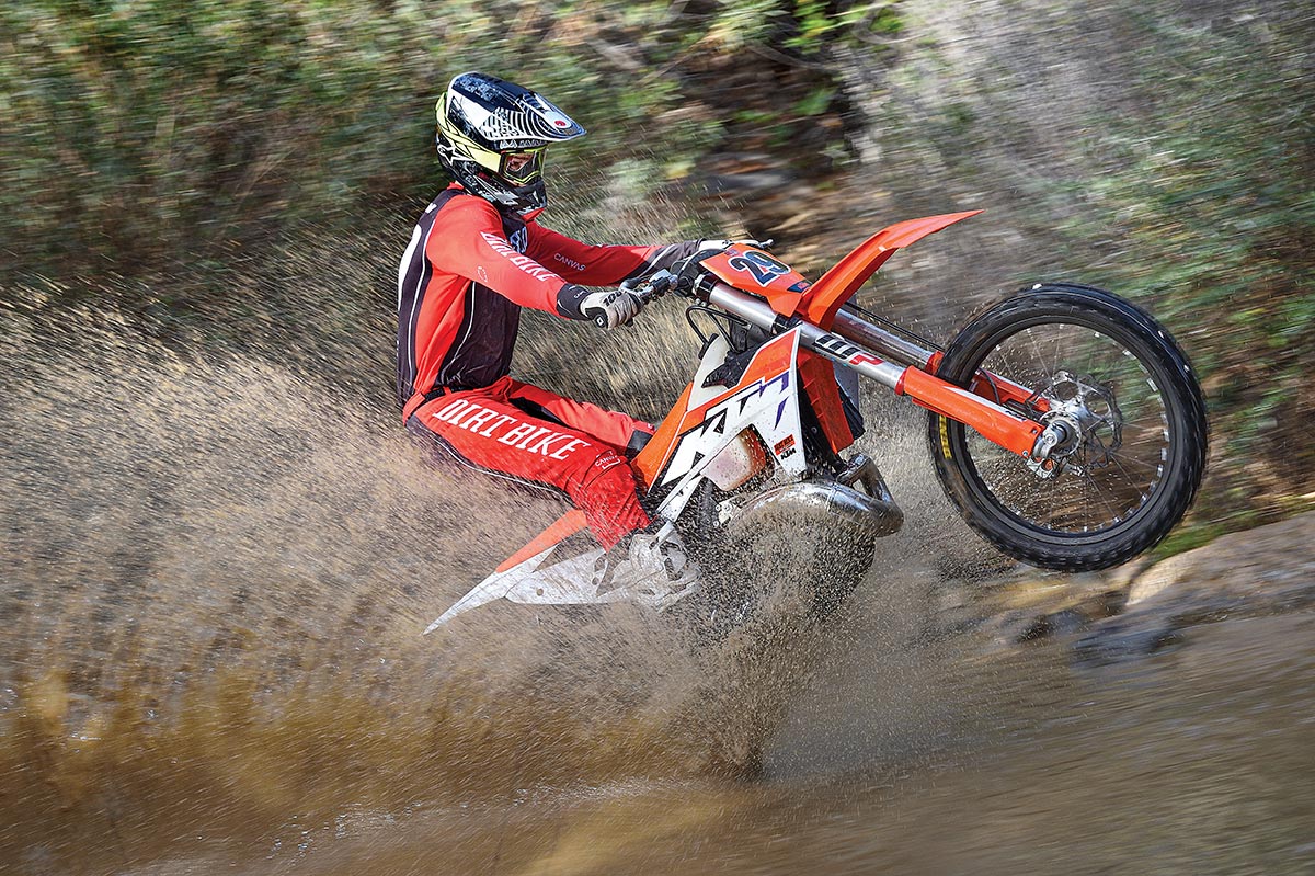 2023 KTM 250XC 2 TEMPOS: TESTE DE CORRIDA - Dirt Bike Magazine